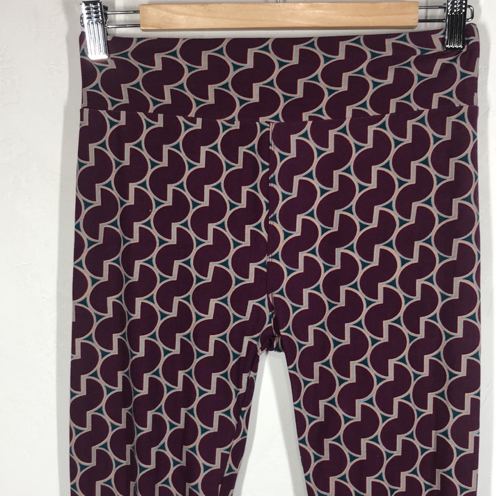 LuLaRoe purple geometric leggings size one size - Picture 2 of 9